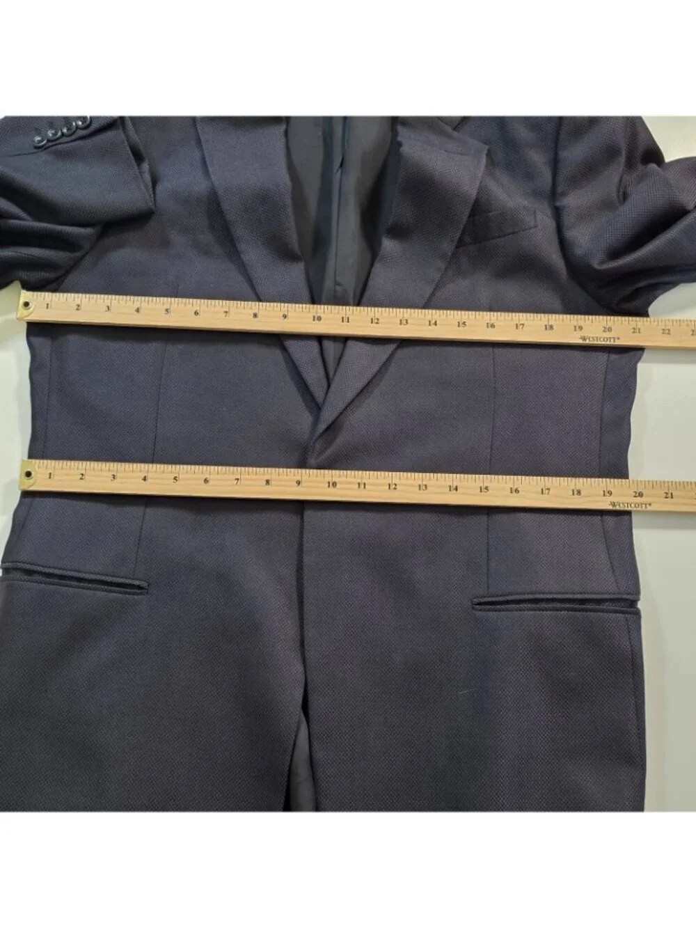 Armani Collezioni Slim Wool Silk Blazer US 42R Navy Blue Textured 1B Designer